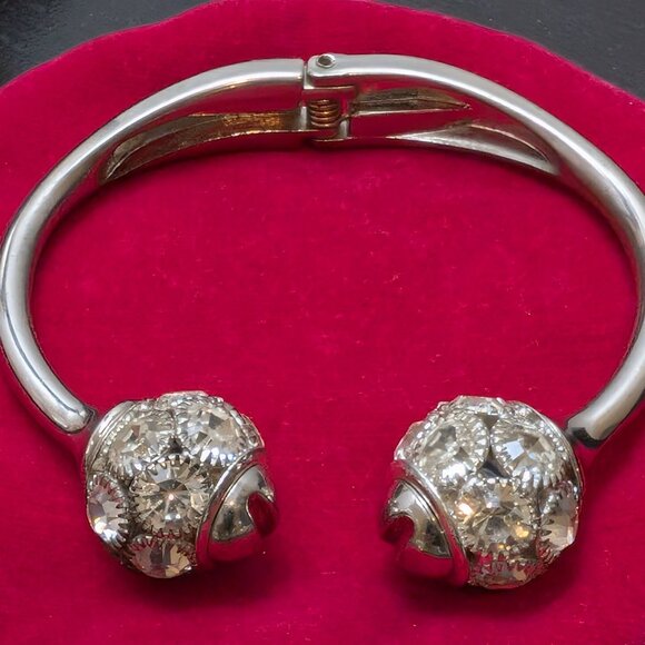 Dallas Bangle - Picture 2 of 4